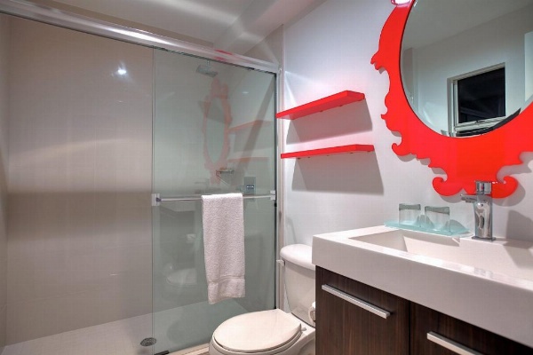 Red South Beach Hotel image 6